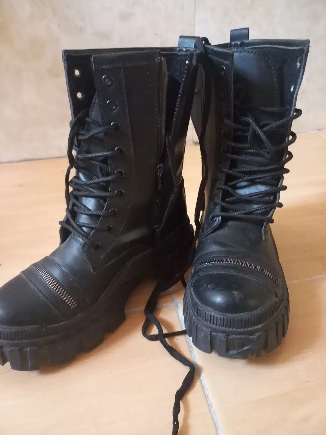 بوت دخترانه کاملاسالم و تمیز سایز ۳۸|کیف، کفش، کمربند|امیدیه, |دیوار