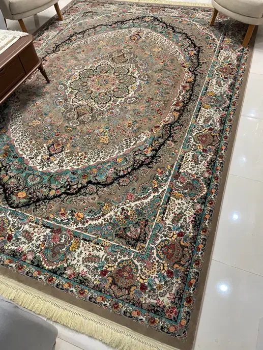 فرش بهمراه یکعدد بوفه|فرش|رشت, استادسرا|دیوار