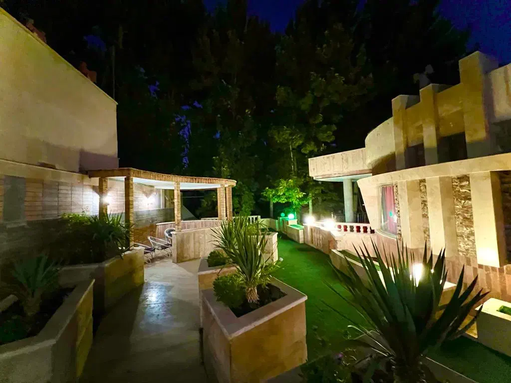 اجاره ویلا در باغبهادران باغبادران|اجارهٔ کوتاه‌مدت ویلا و باغ|باغ بهادران, |دیوار