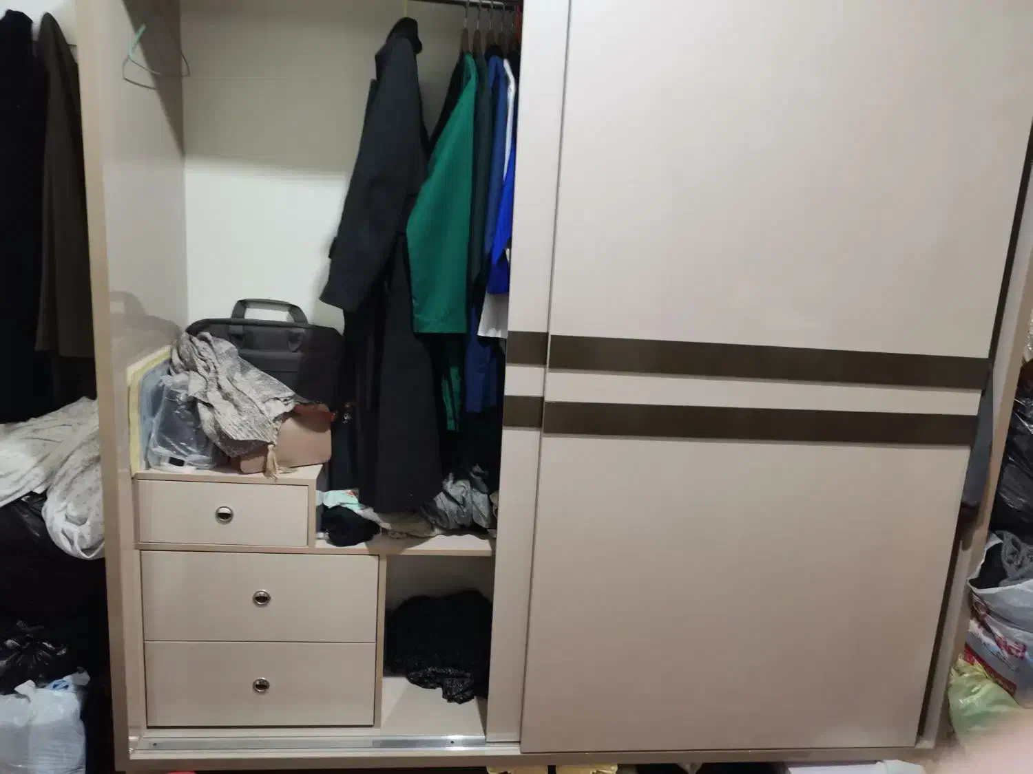 کمد ریلی نو|جاکفشی، کمد، دراور|خوی, |دیوار