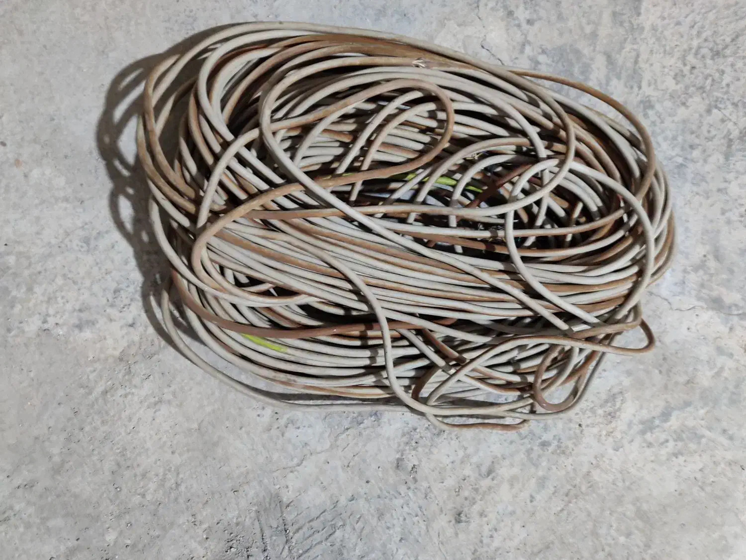 کابل مس برق و تلفن|مصالح و تجهیزات ساختمان|تبریز, |دیوار