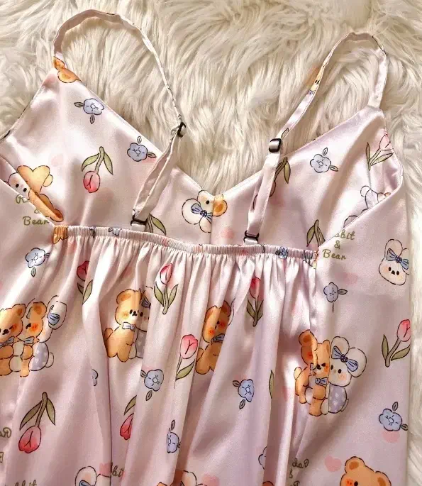 لباس خواب ساتن تاپ شلوارک و اسکرانچی|لباس|چابهار, |دیوار