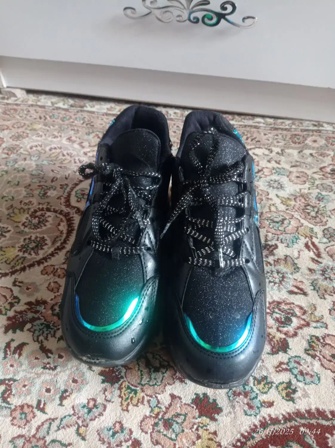 کفش اسپورت زیبا|کیف، کفش، کمربند|سقز, |دیوار