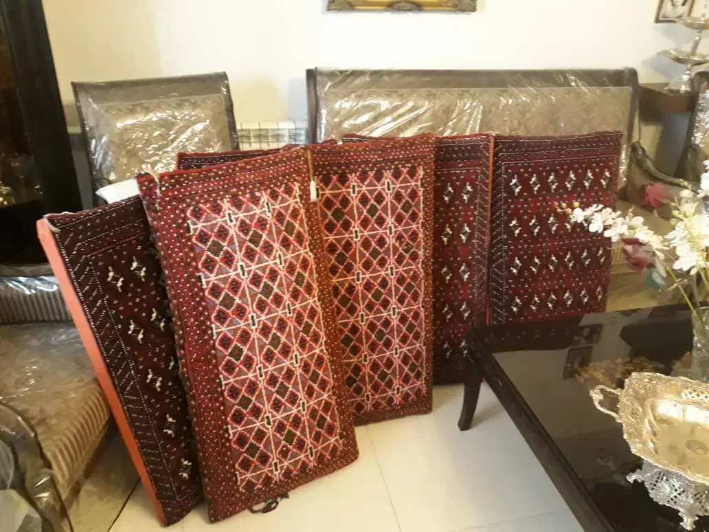 پشتی فرشی|پشتی|اصفهان, باغ زرشک|دیوار