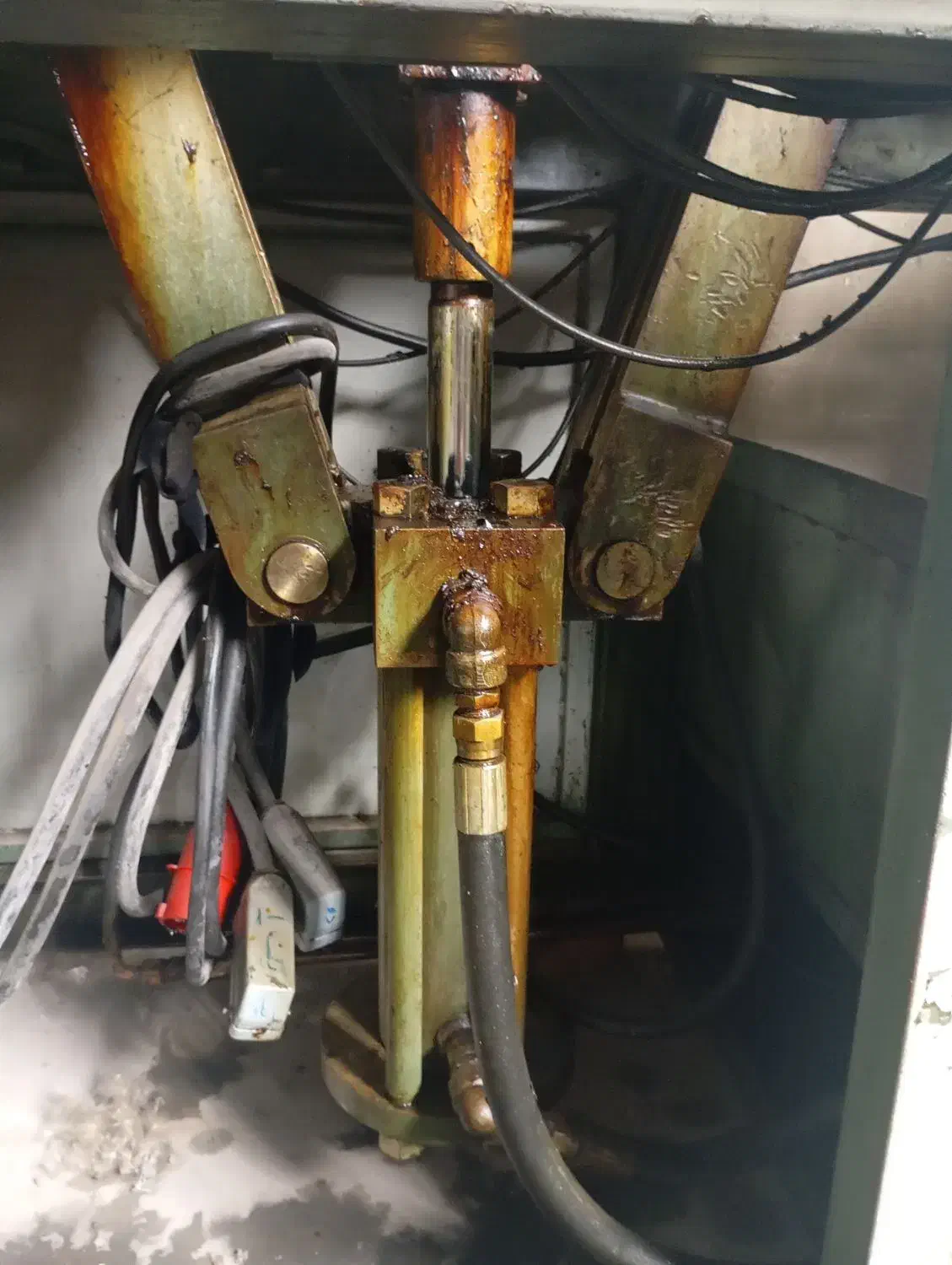 دستگاه تزریق دستگاه اسیاب|ماشین‌آلات صنعتی|پردیس, شهرک صنعتی خرمدشت فاز ۷|دیوار