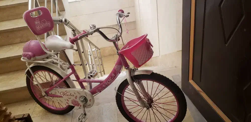 دوچرخه دخترانه سایز ۲۰ ویولا دارای کمکی بسیار سالم|دوچرخه، اسکیت، اسکوتر|تهران, استقلال|دیوار