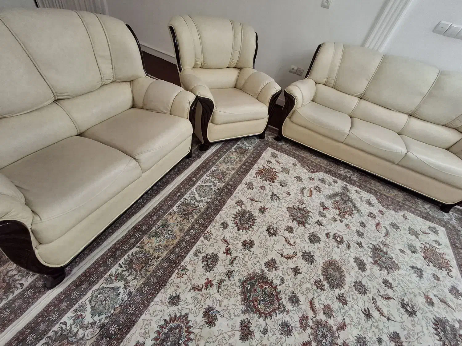 مبل راحتی|مبلمان خانگی و میز عسلی|نسیم‌شهر, |دیوار