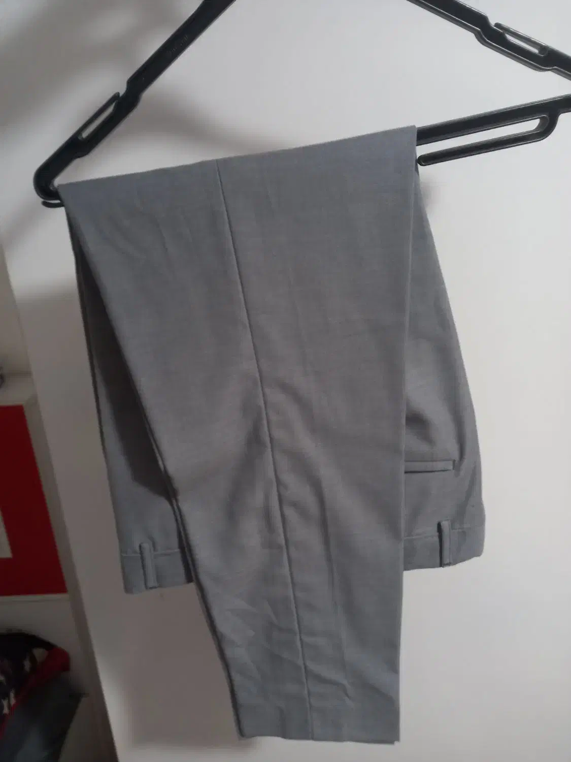 کت و شلوار|لباس|رشت, توشیبا|دیوار