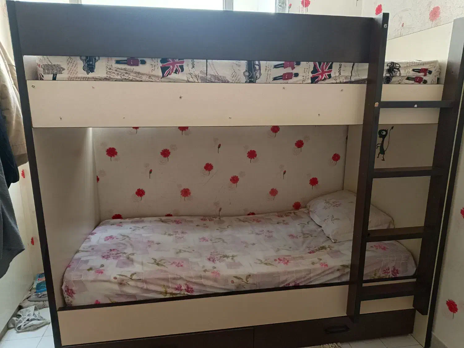 تخت چوبی دو طبقه جوان|تخت و سرویس خواب|اراک, |دیوار