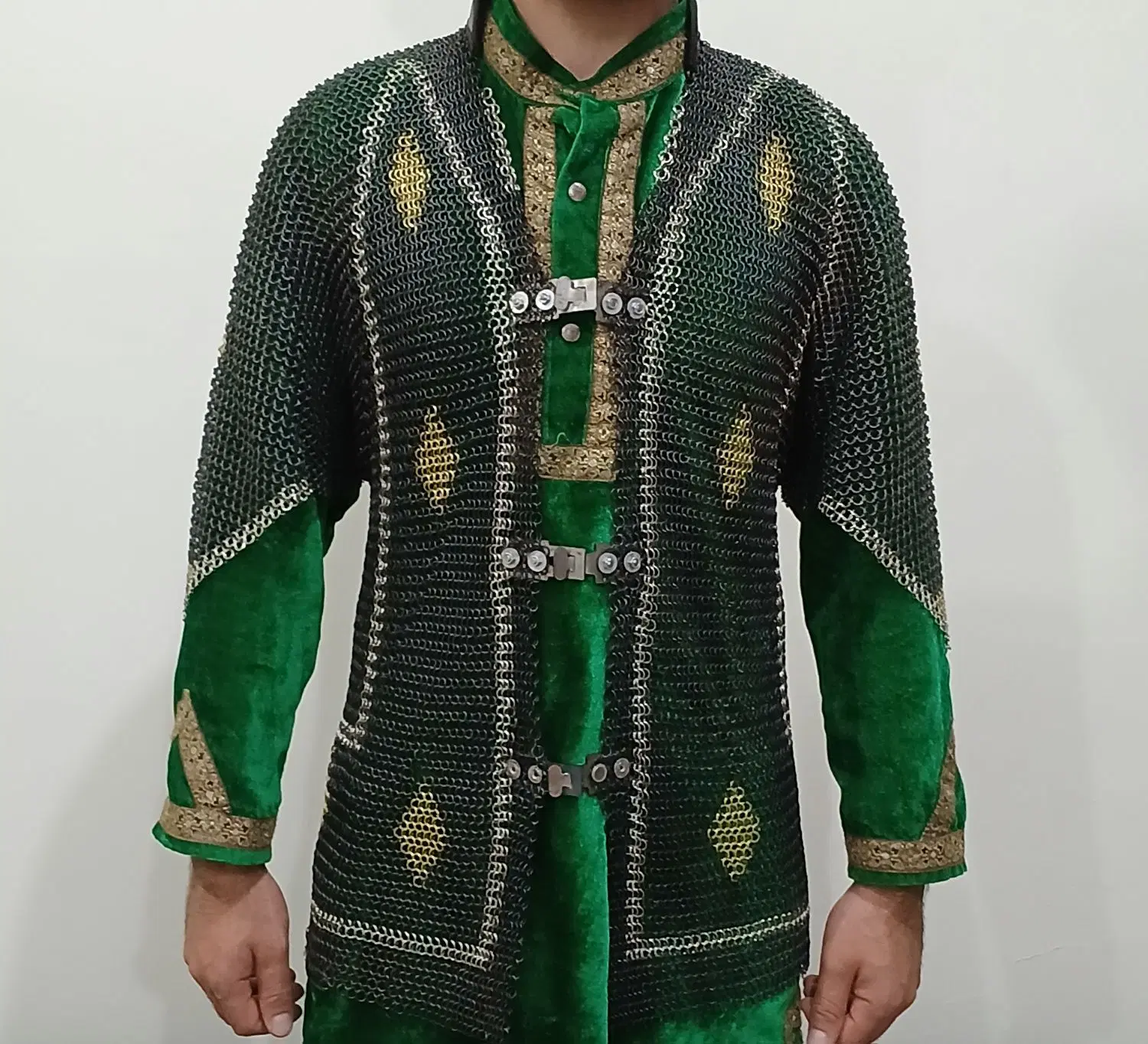 زره|کلکسیون اشیاء عتیقه|اراک, |دیوار
