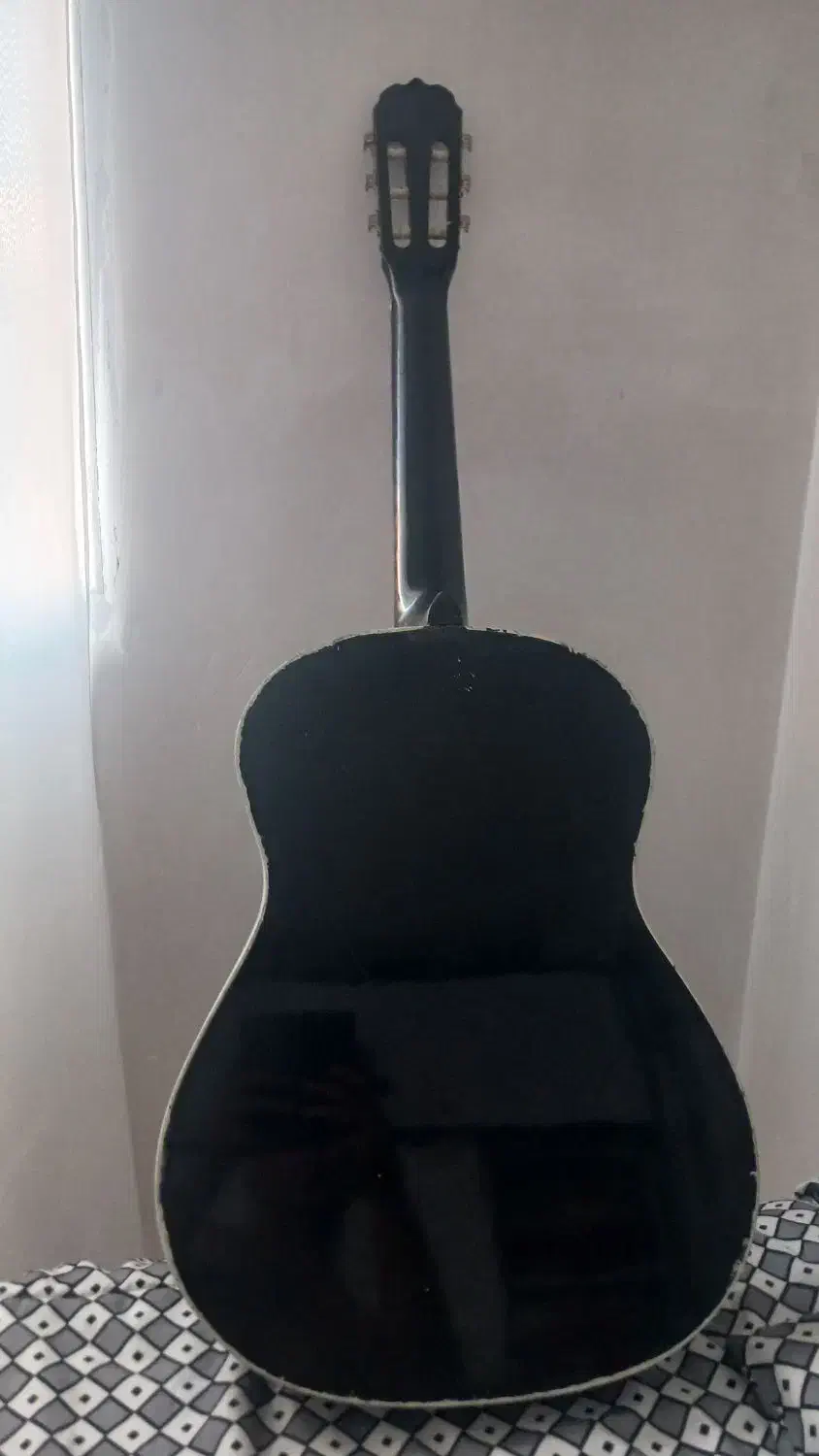 گیتار|گیتار، بیس، امپلیفایر|بجنورد, |دیوار