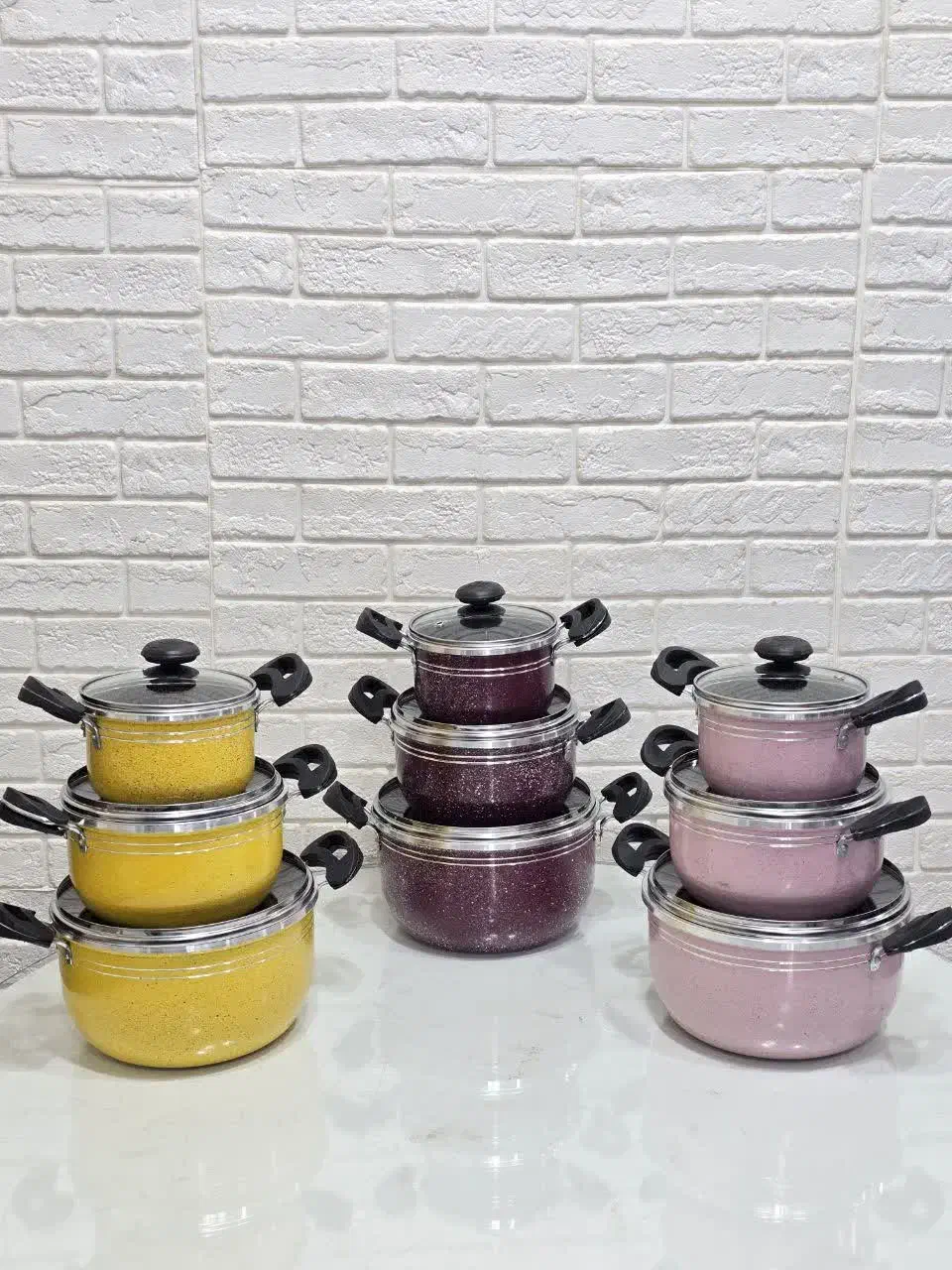 قابلمه دانشجویی گرانیتی زنبوری نچسب ضد خط وخش|ظروف پختوپز|قم, علی آباد سعدگان|دیوار