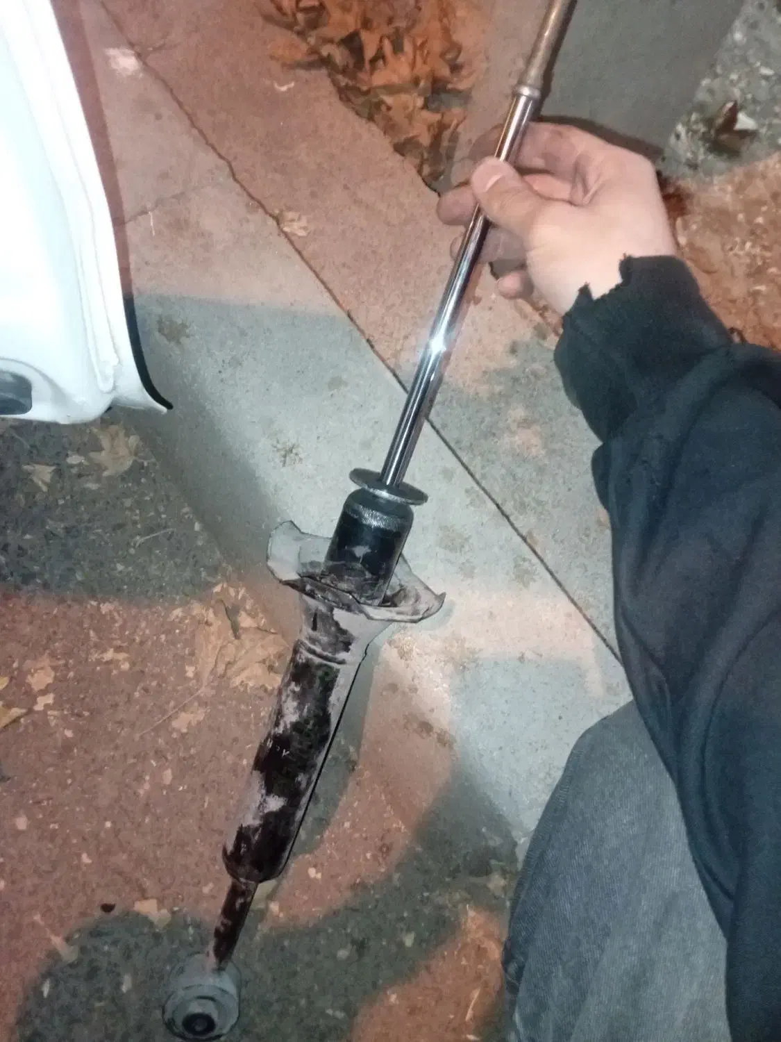 کمک فنر hk کره|قطعات یدکی و لوازم جانبی|اصفهان, عباسآباد|دیوار