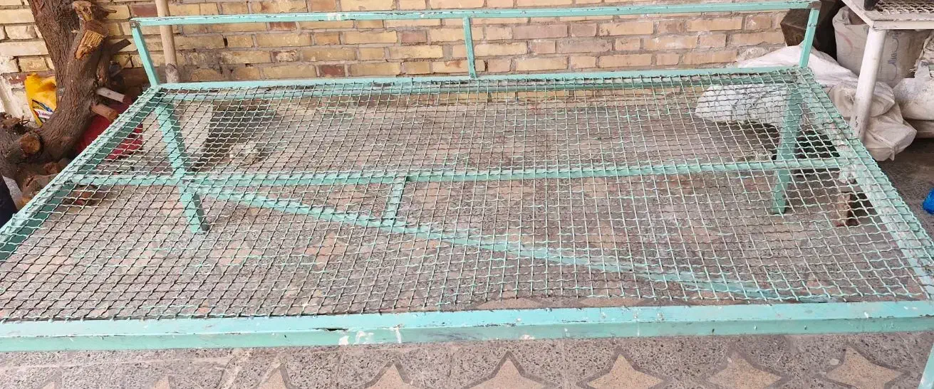 تخت سیمی|تخت و صندلی بچه|شوشتر, |دیوار