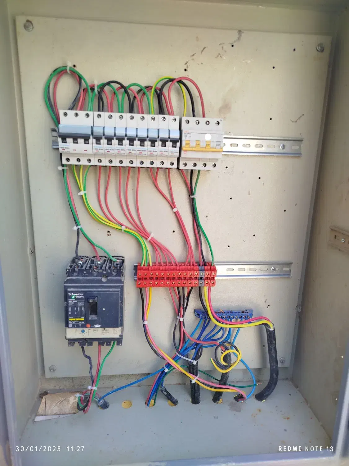 برقکشی ساختمانی وصنعتی، نصب دوربین مدار بسته|خدمات پیشه و مهارت|شهرکرد, |دیوار