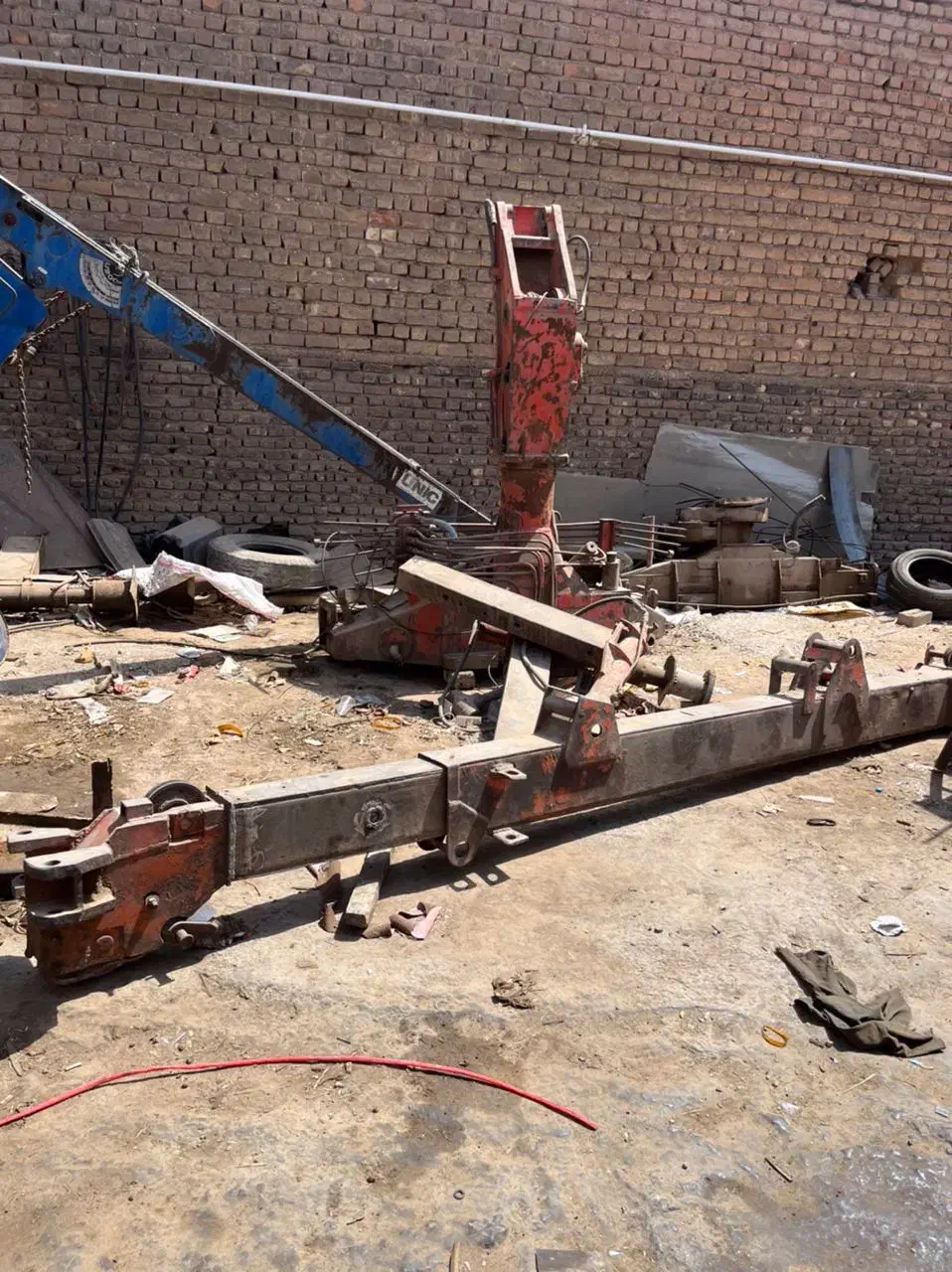 جرثقیل ۳ تن|ماشین‌آلات صنعتی|قم, نخودی|دیوار