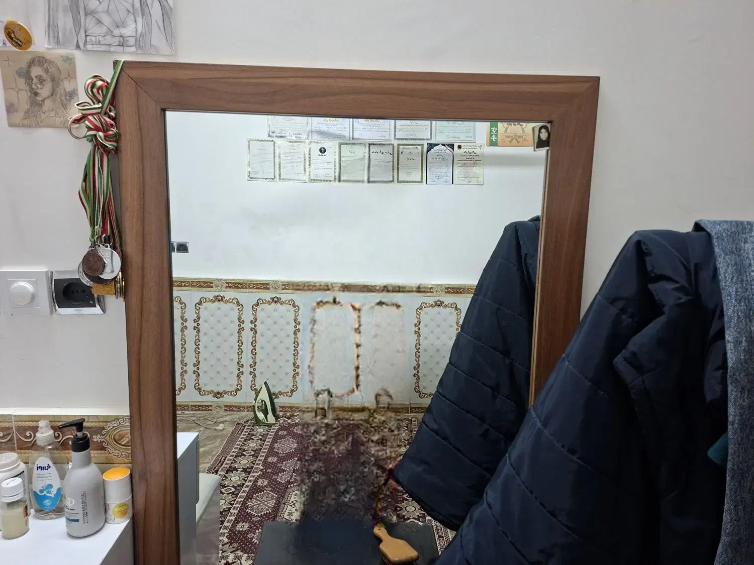 میز آرایش و آینه|تخت و سرویس خواب|گرگان, |دیوار