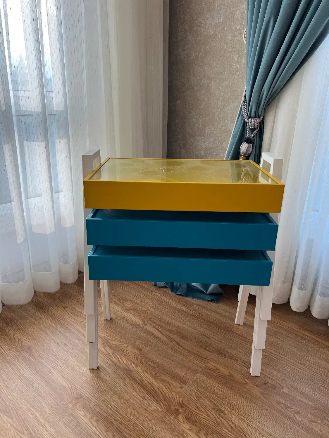 ۳ عدد میز عسلی در حد نو سالم|مبلمان خانگی و میز عسلی|رامسر, |دیوار