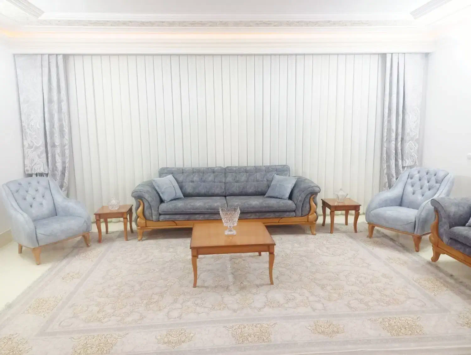 خونه مبله دو خوابه همکف* شیک* ونوساز با پارکینگ|اجارهٔ کوتاه‌مدت آپارتمان و سوئیت|کاشان, امیرکبیر|دیوار