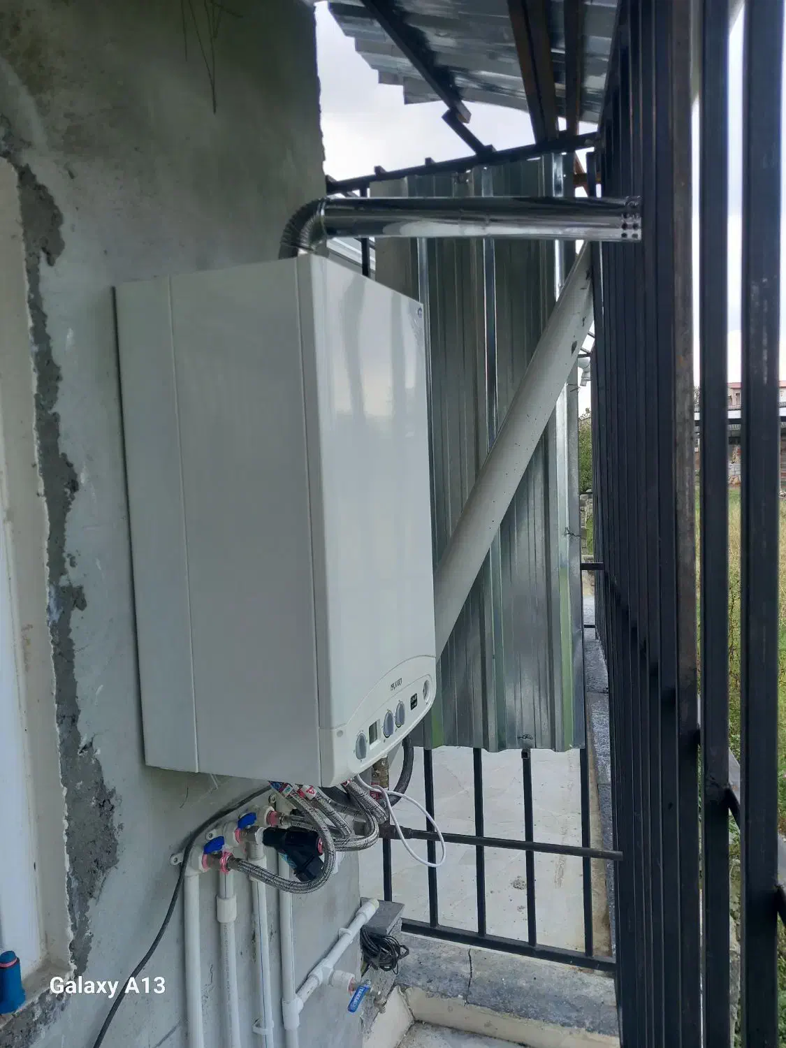 نمایندگی ایران رادیاتور و لورچ پکیج کولر پمپ ومنبع|خدمات پیشه و مهارت|چمستان, |دیوار