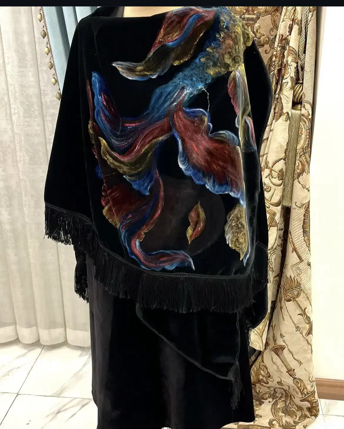 نقاشی روی لباس ، کیف و کفش|خدمات پیشه و مهارت|تبریز, |دیوار