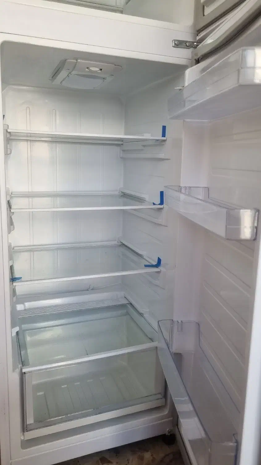 یخچال فریزر دار نو،کاملانو وتمیز وکم کار هس|یخچال و فریزر|تیران, |دیوار