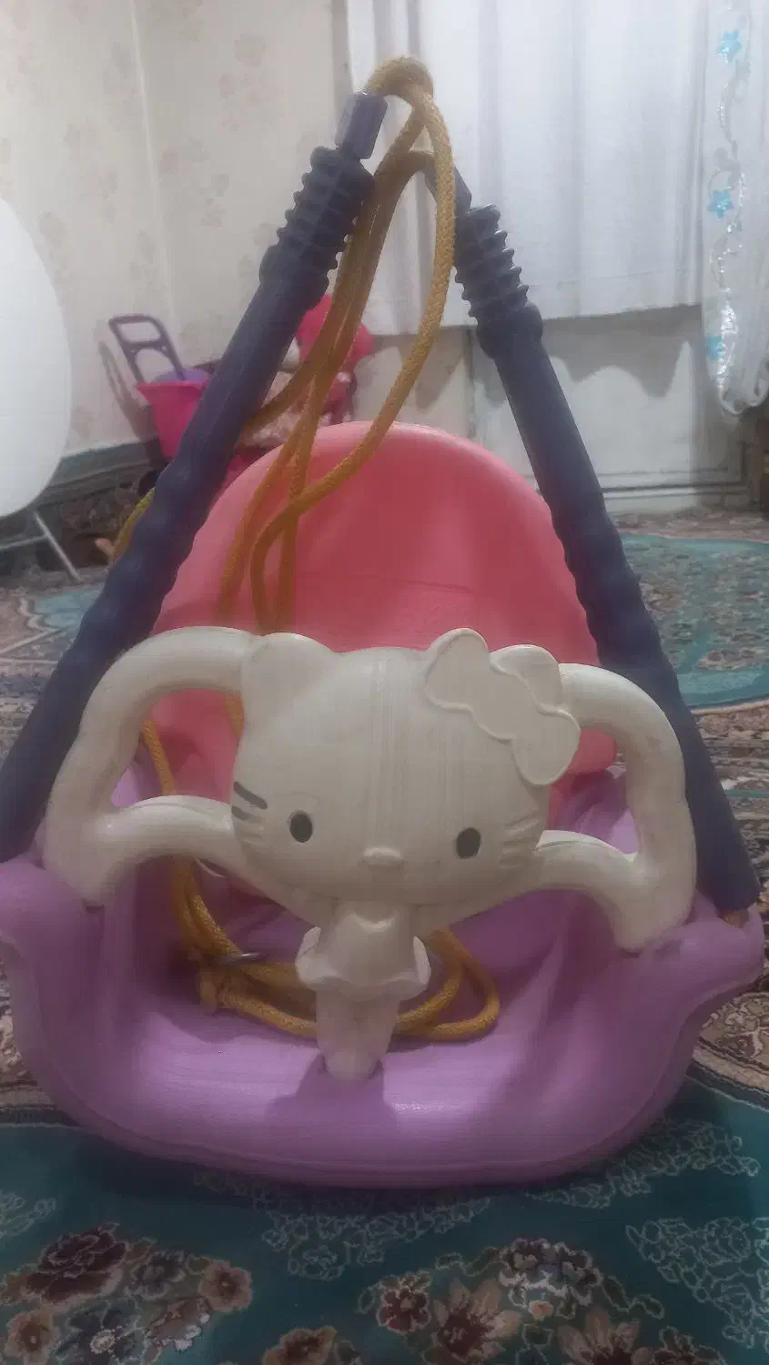 یک عددتاپ درحد نو سالمه سالم|اسباب و اثاث بچه|مشکیندشت, |دیوار