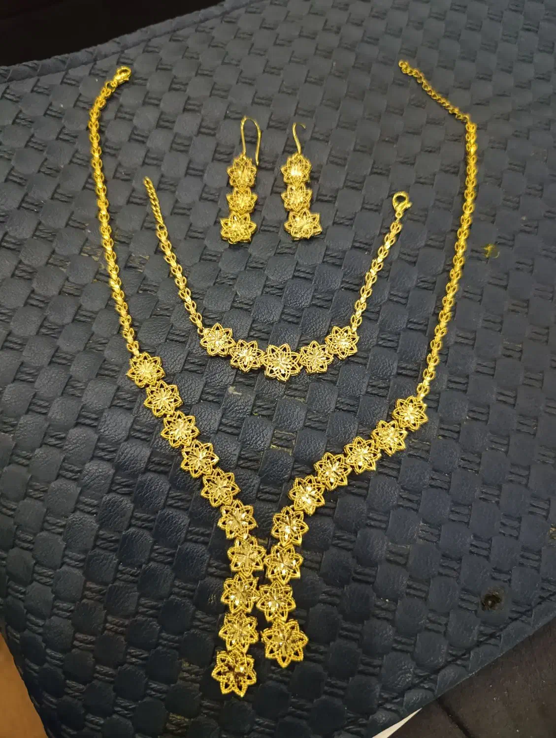 بدلیجات|بدلیجات|صومعه‌سرا, |دیوار