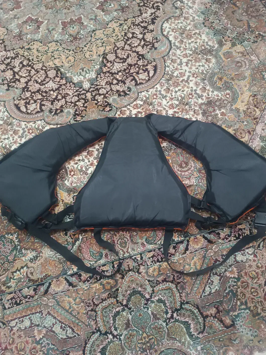 جلیقه نجات|غواصی و ورزش‌های آبی|پرند, فاز ۵|دیوار