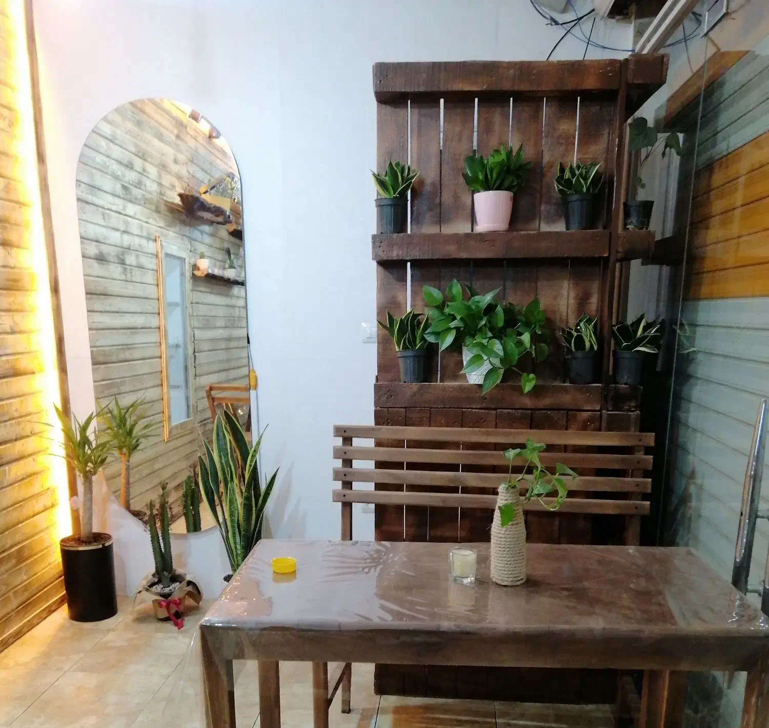 دکور چوبی|فروشگاه و مغازه|قم, پردیسان|دیوار