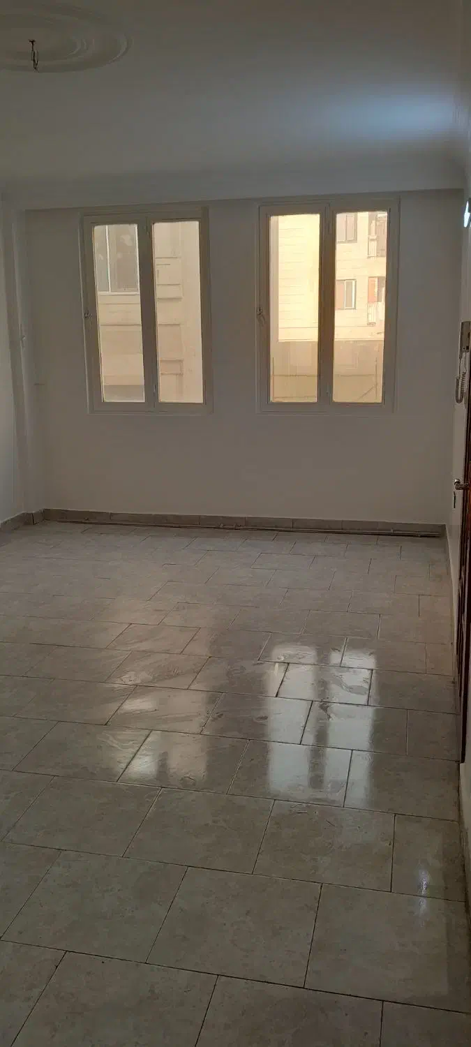 پیروزی،دهم فروردین،۴۵متر،طبقه ۳