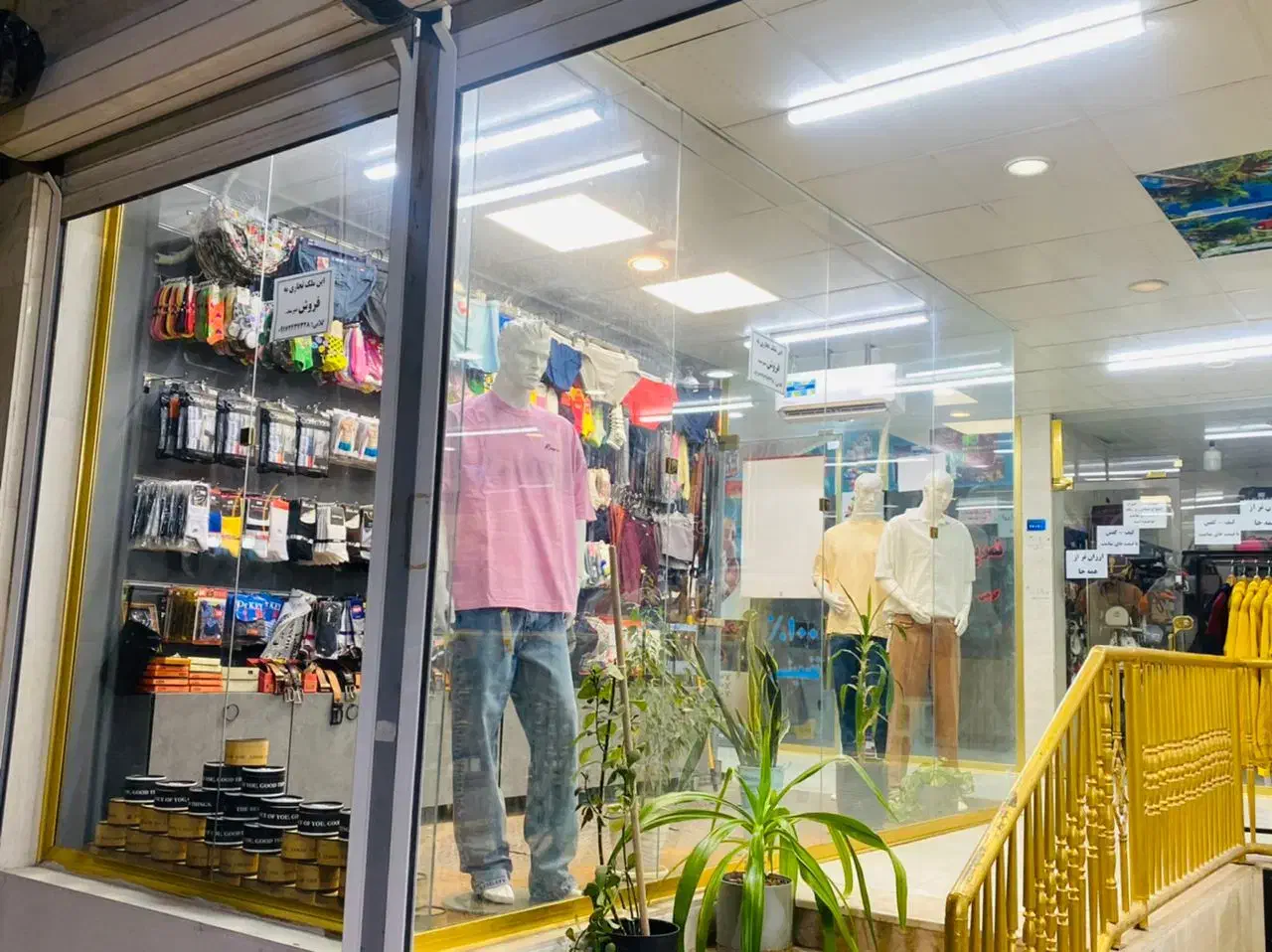 مغازه پاساژ مهرآفرین|فروش مغازه و غرفه|دوگنبدان, |دیوار