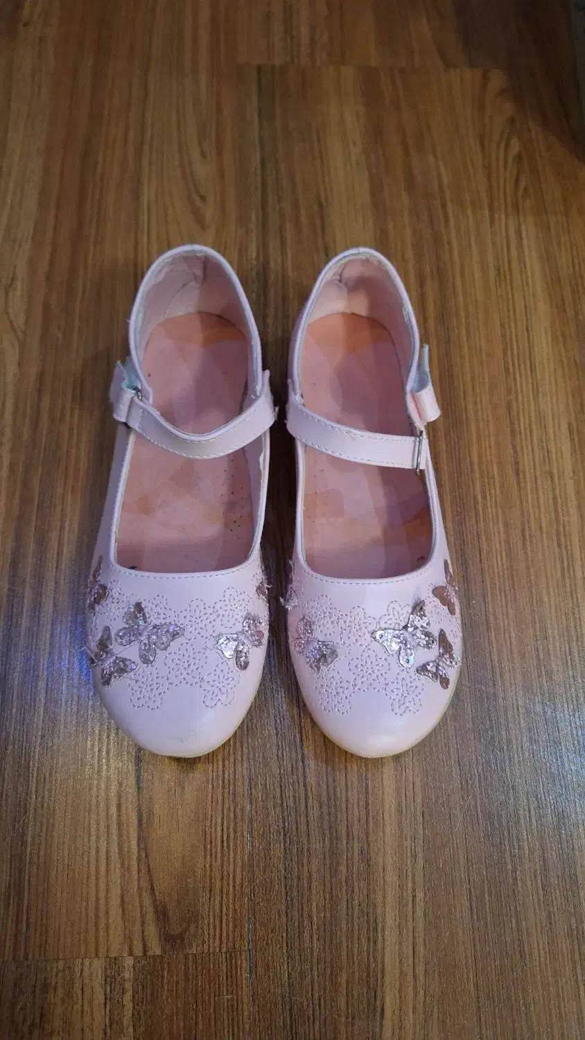 کفش دخترانه سایز ۳۴|کفش و لباس بچه|کرج, گوهردشت|دیوار