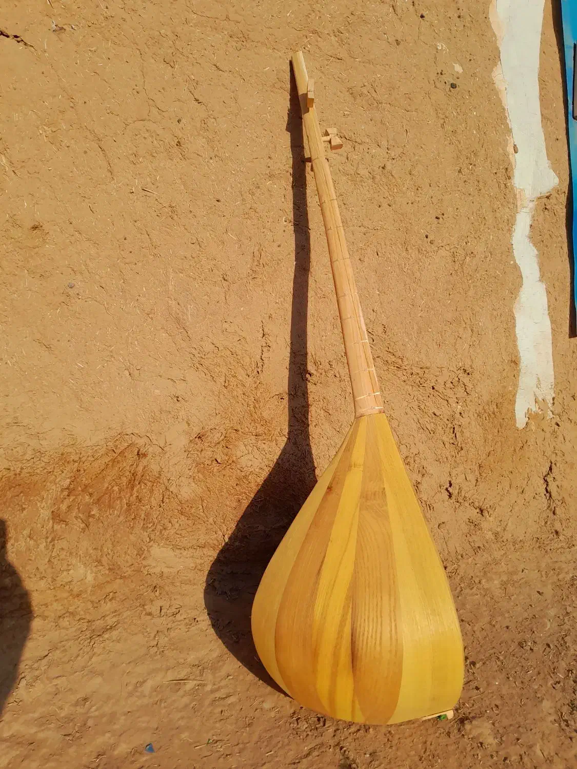 دوتارجنوب|سازهای سنتی|تربت جام, معدآباد|دیوار