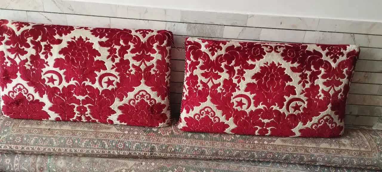 ۴ عدد پشتی مخمل|پشتی|فردوس (خراسان), |دیوار