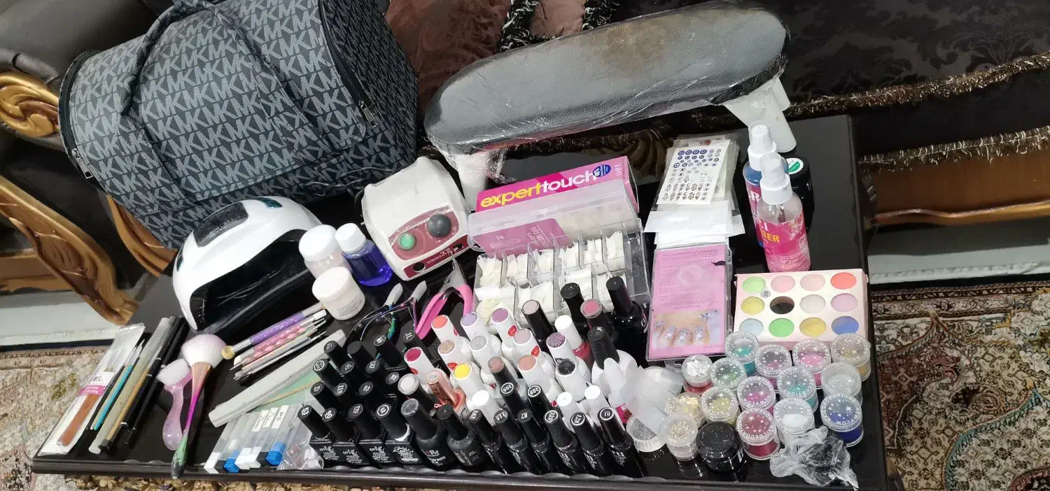 وسایل کاشت کامل هم پودر هم ژل|آرایشی، بهداشتی، درمانی|ارومیه, |دیوار