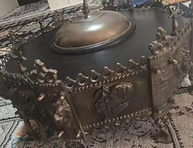 منقل هشت ضلعی قدیمی شاهنشاهی|کلکسیون اشیاء عتیقه|شیراز, گویم|دیوار