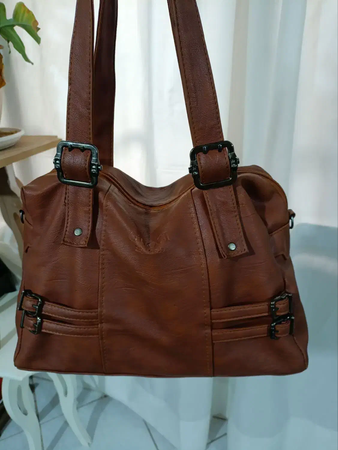 کیف چرم|کیف، کفش، کمربند|بومهن, |دیوار