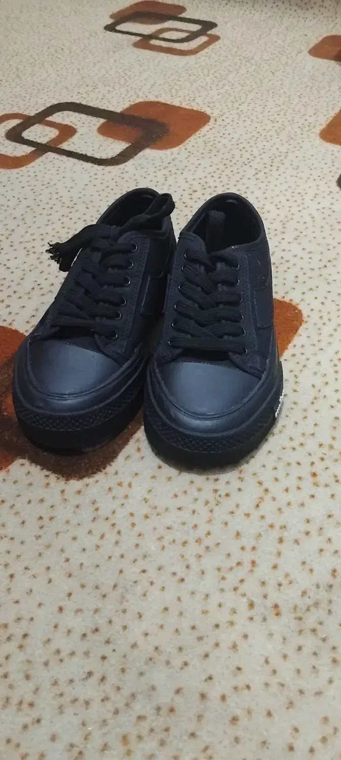 فروش کتونی دخترونه|کیف، کفش، کمربند|رشت, یخسازی|دیوار