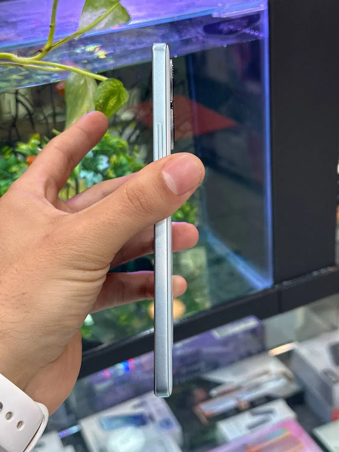 poco f5|موبایل|شیراز, زند|دیوار