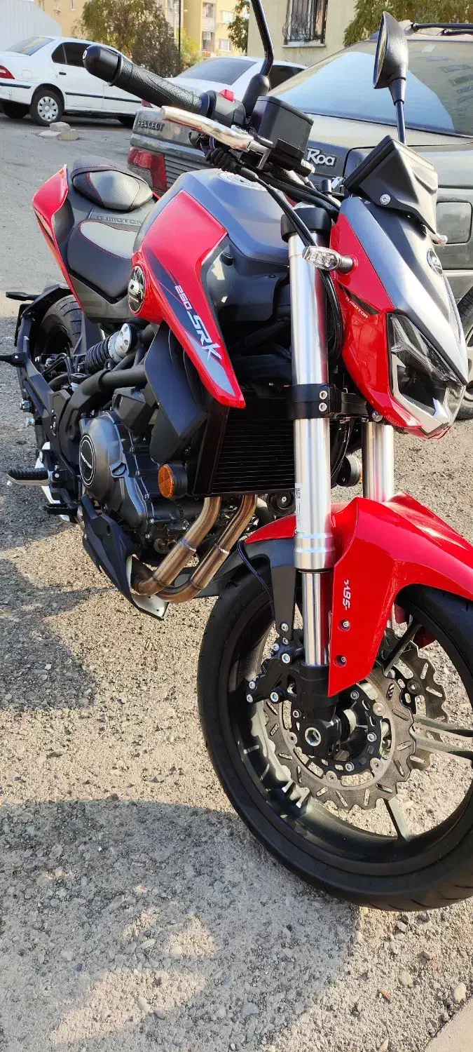 یک دستگاه موتور بنلی|موتورسیکلت|شهریار, دهشاد بالا|دیوار