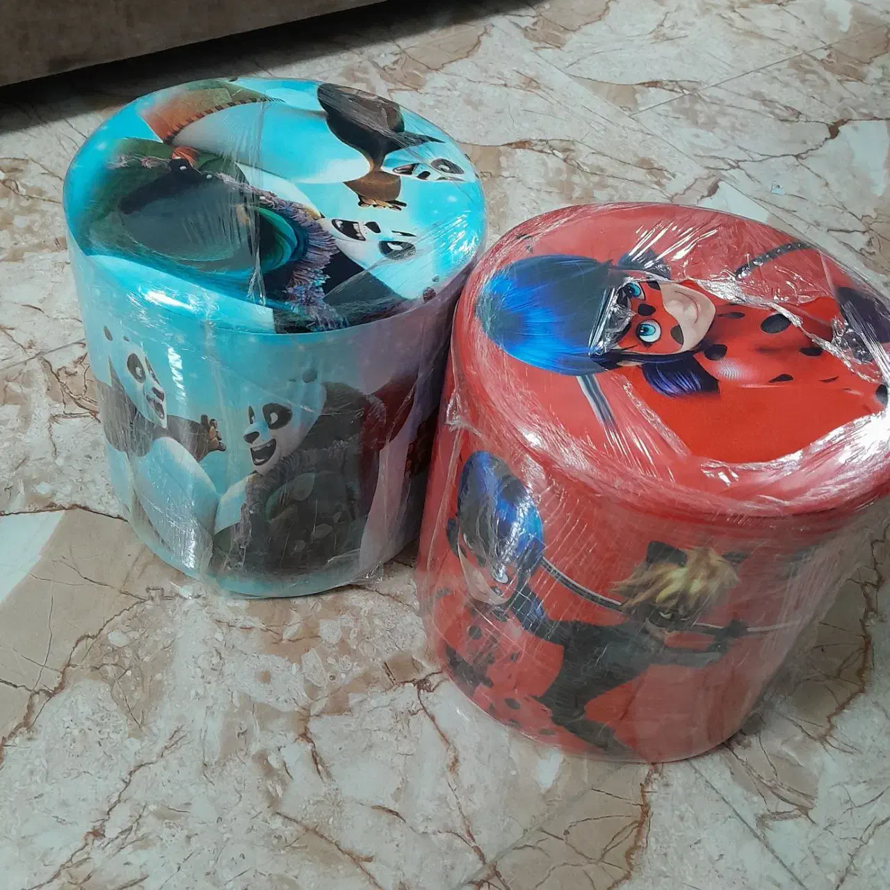 ۲تا پاف استوانه ایی|صندلی و نیمکت|رشت, جانبازان|دیوار