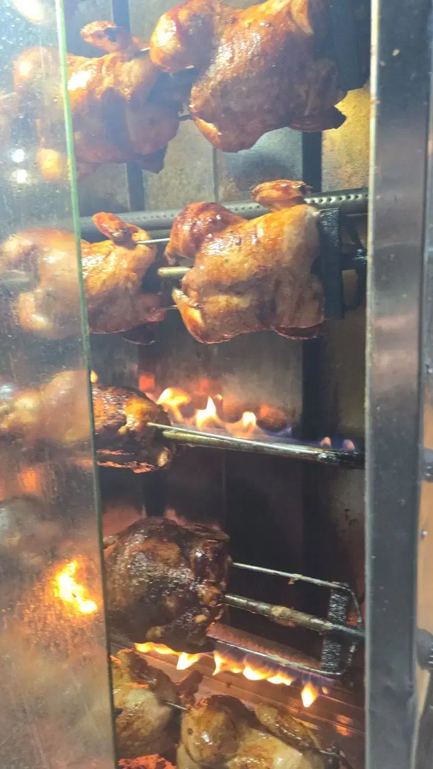 نیرو مرغ سوخاری|استخدام خدمات فروشگاه و رستوران|ایلام, |دیوار