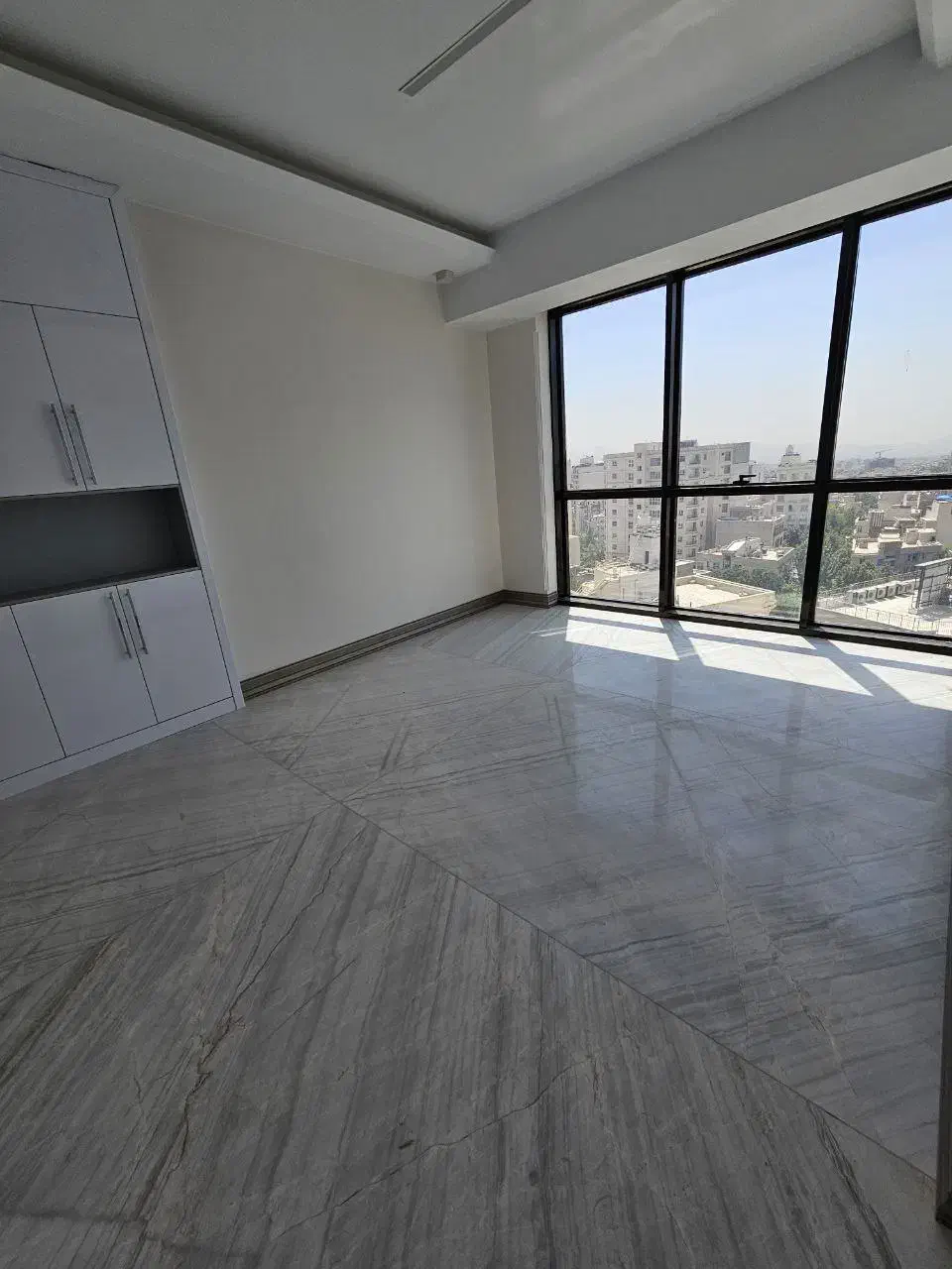 اجاره سند اداری/لوکس/پاسداران/نزدیک مترو و اتوبان|اجارهٔ دفتر کار، اتاق اداری، مطب|تهران, فرمانیه|دیوار