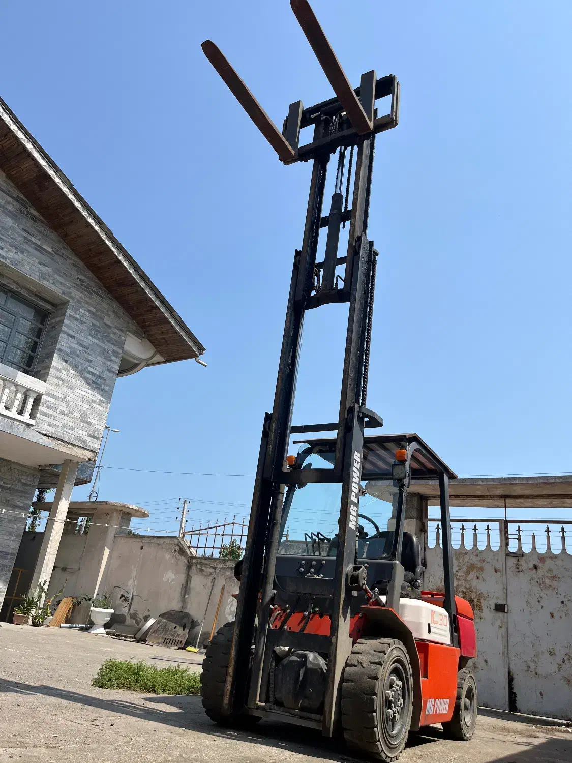 لیفتراک ۳تن|ماشین‌آلات صنعتی|اردبیل, |دیوار