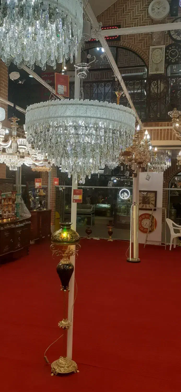 لوستر  شعبه جدیدآنتیک|لوستر و چراغ آویز|همدان, |دیوار