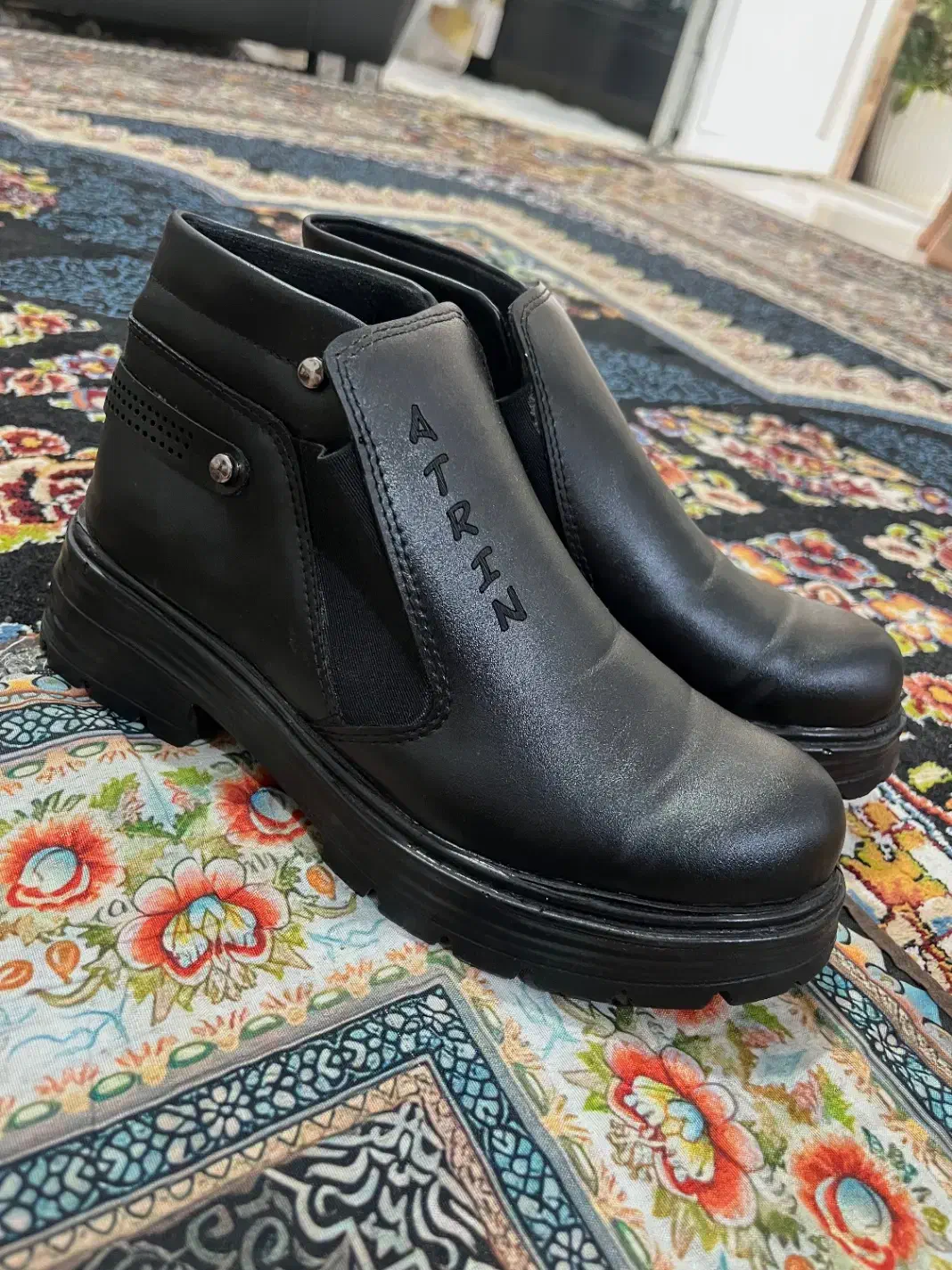 نیم بوت(پوت) پوتین نو|کیف، کفش، کمربند|گرگان, |دیوار