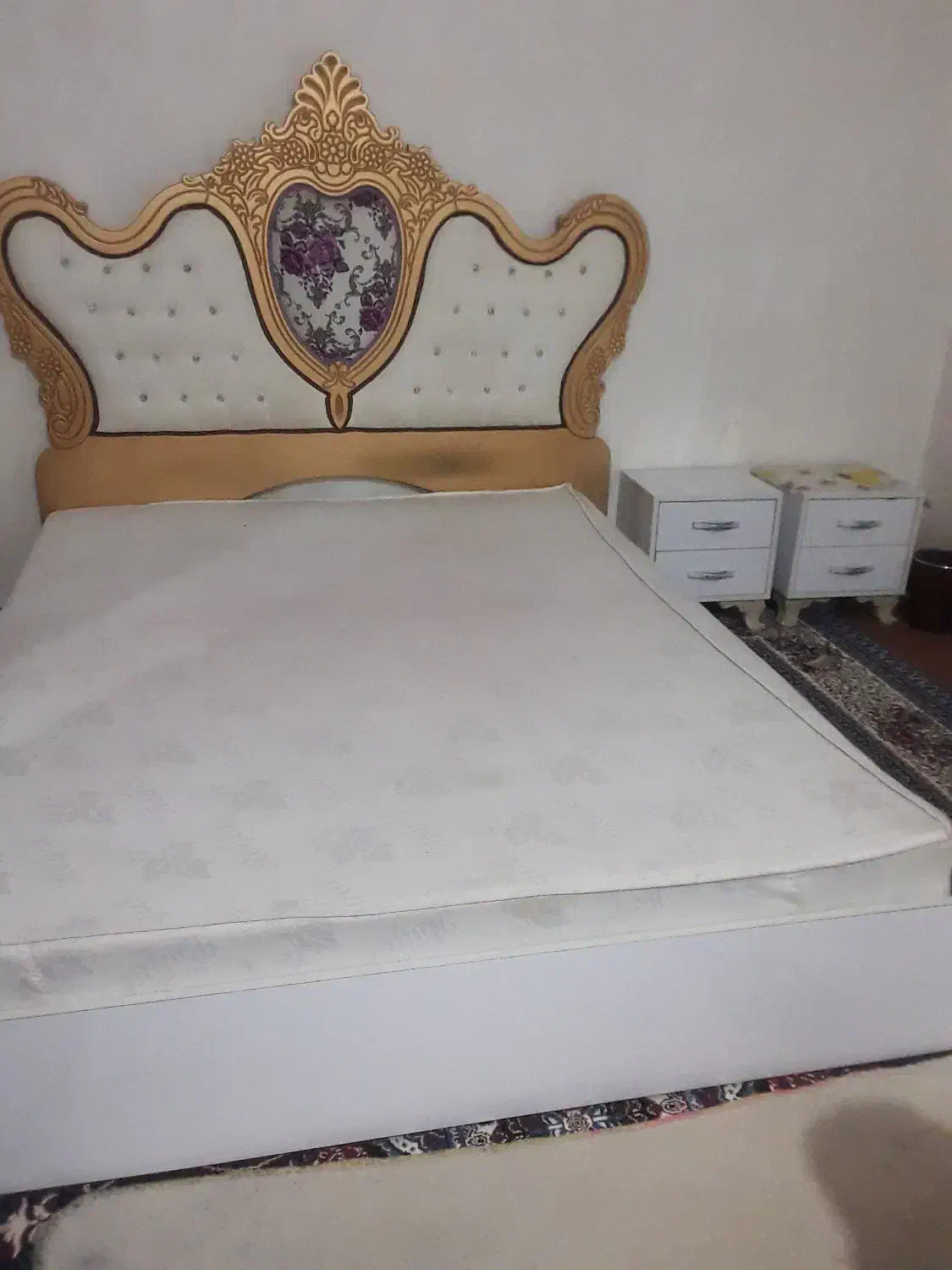 تخته خواب دو نفر در حد نو|تخت و سرویس خواب|اهواز, گلدشت|دیوار