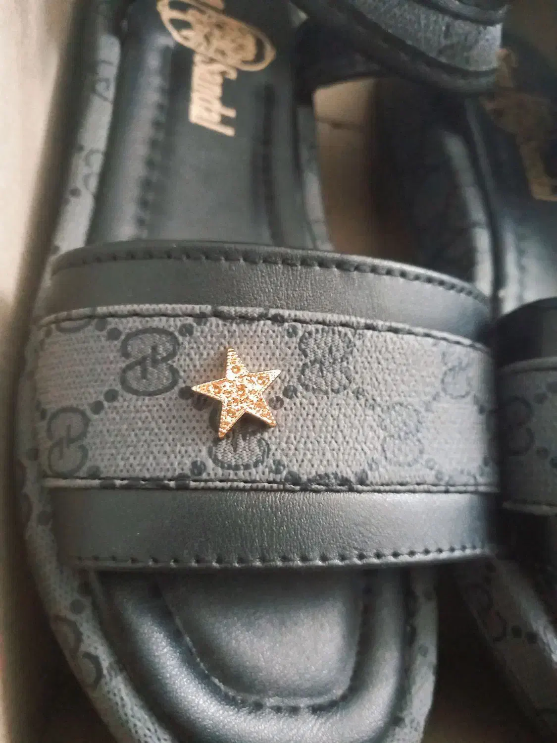 کفش صندل دخترانه|کیف، کفش، کمربند|کاشان, امیرکبیر|دیوار