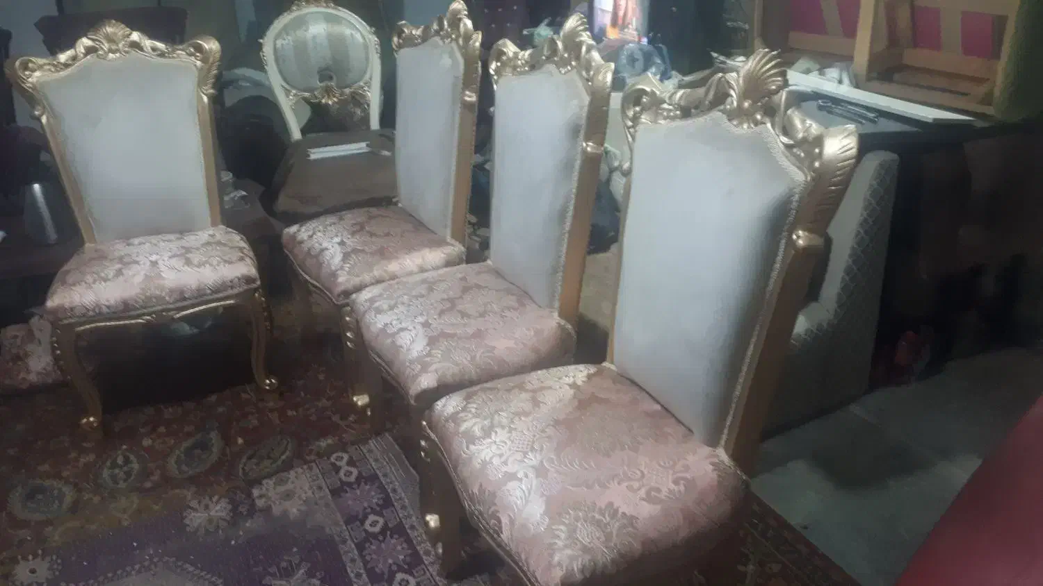 صندلی|میز و صندلی غذاخوری|بومهن, |دیوار